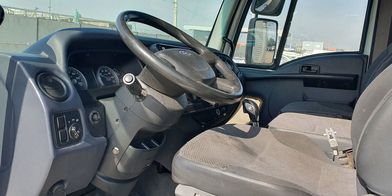 FORD CARGO + 2 BATERÍAS NUEVAS - Imagen 15