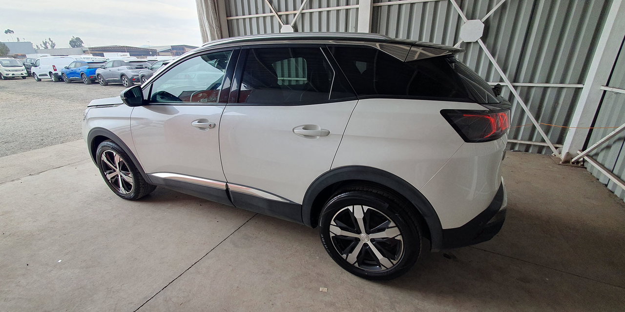 PEUGEOT 3008 - Imagen 8