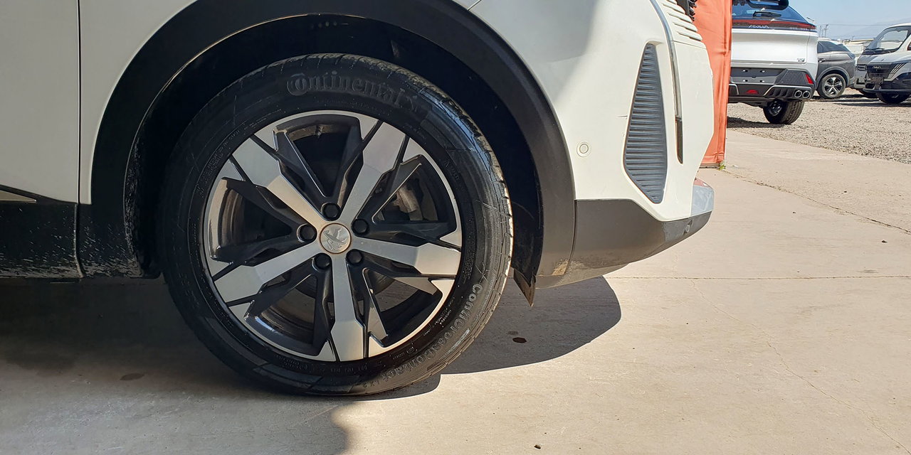 PEUGEOT 3008 - Imagen 15
