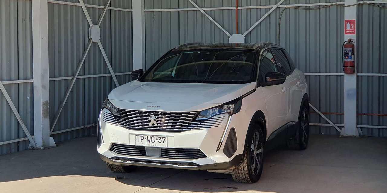 PEUGEOT 3008 - Imagen 1
