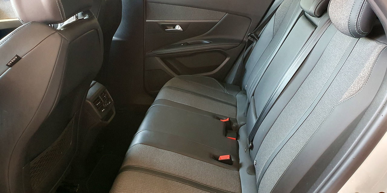 PEUGEOT 3008 - Imagen 24