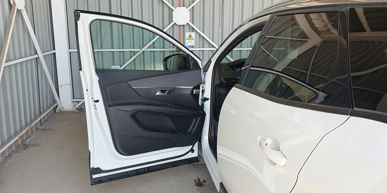 PEUGEOT 3008 - Imagen 25