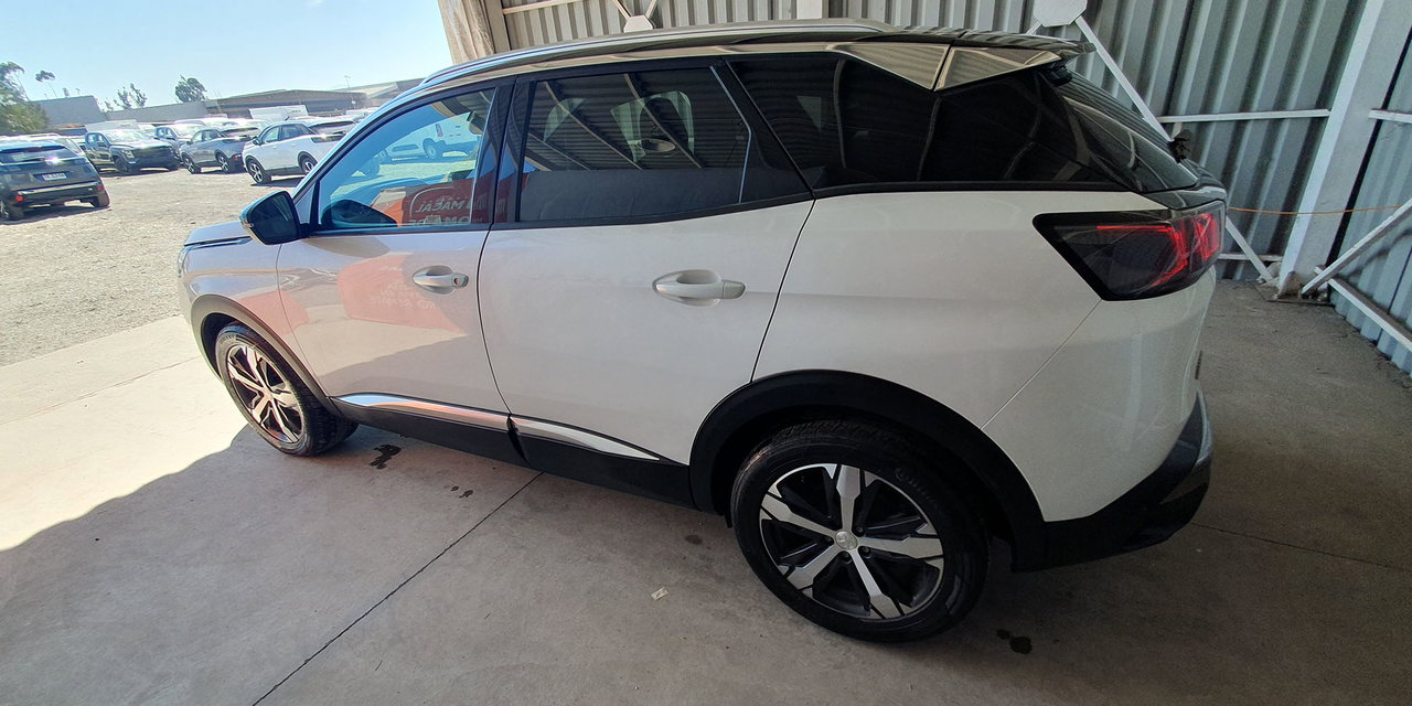 PEUGEOT 3008 - Imagen 8
