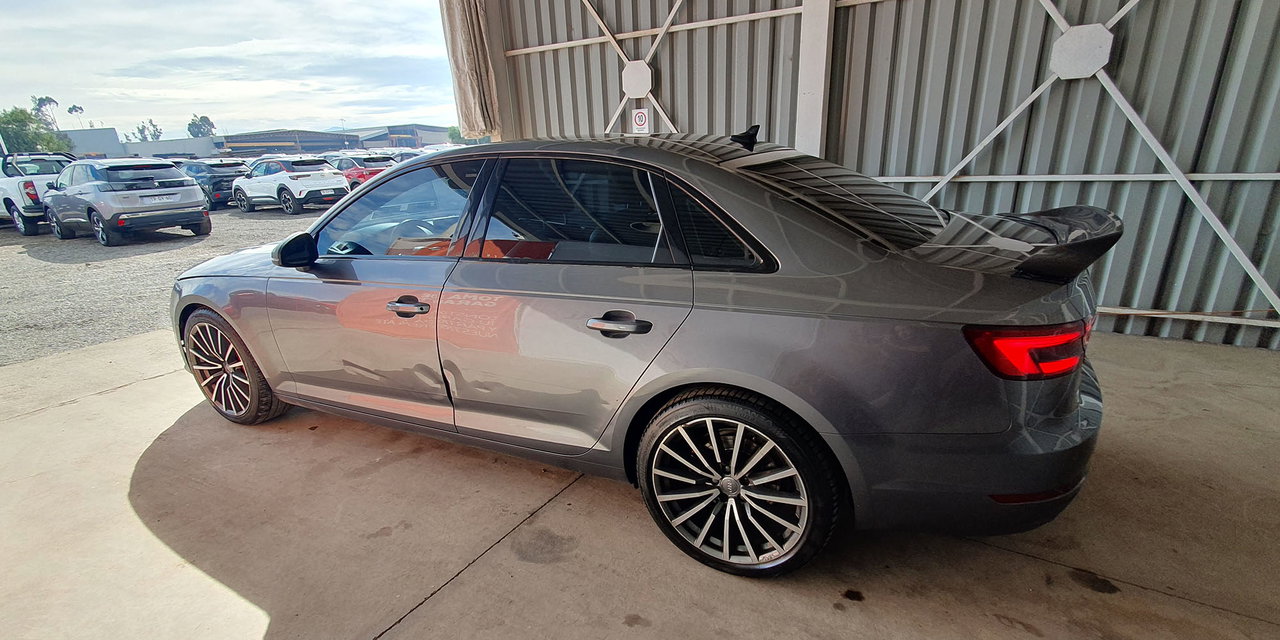 AUDI A4 - Imagen 8