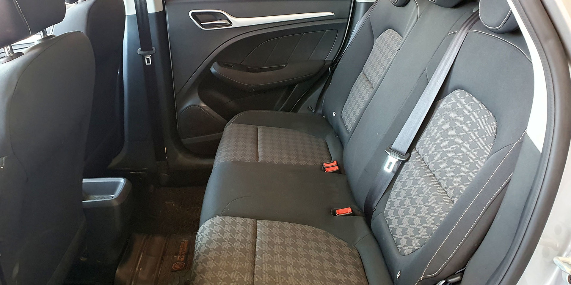 MG ZS - Imagen 22