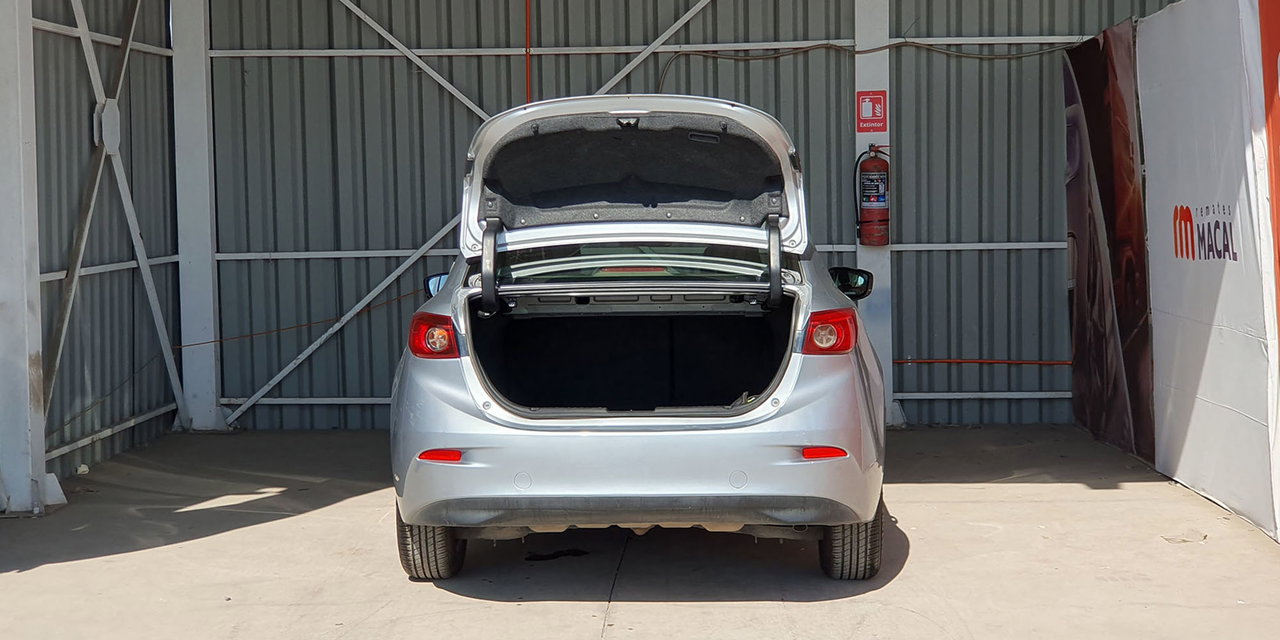MAZDA NEW 3 - Imagen 11
