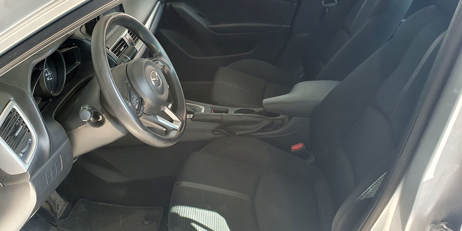 MAZDA NEW 3 - Imagen 23
