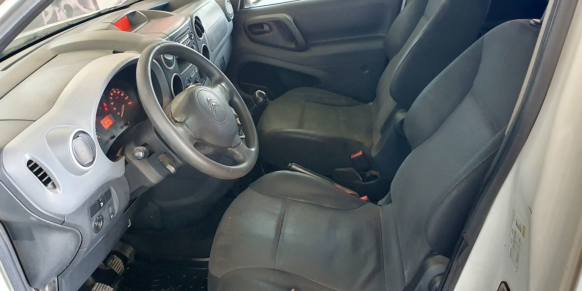 CITROËN BERLINGO - Imagen 23