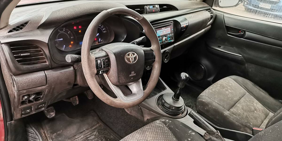 TOYOTA HI LUX D CAB 2.4 - Imagen 48