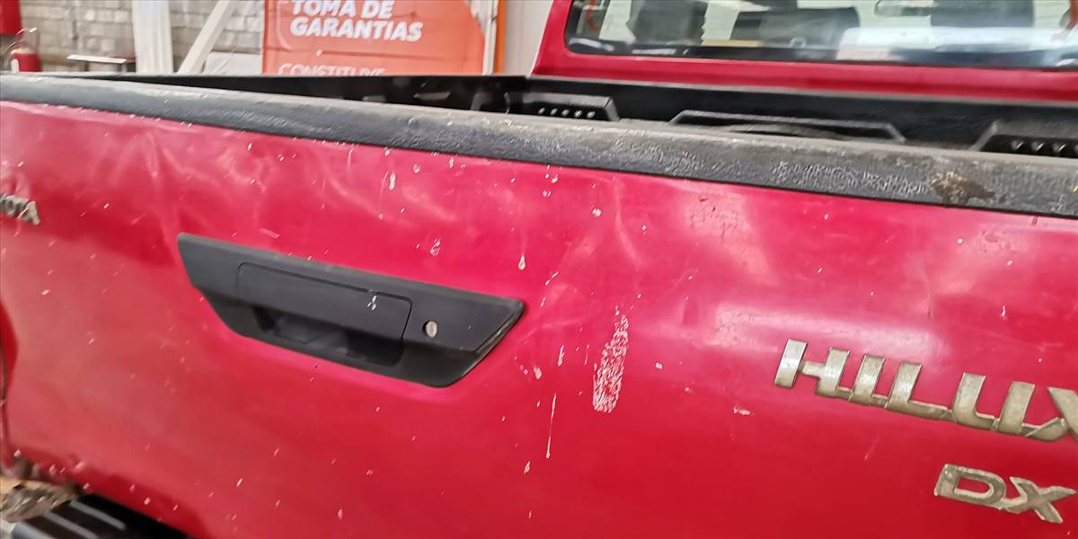 TOYOTA HI LUX D CAB 2.4 - Imagen 73