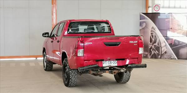 TOYOTA HILUX PICKUP 4P 4X4 2.4 - Imagen 4
