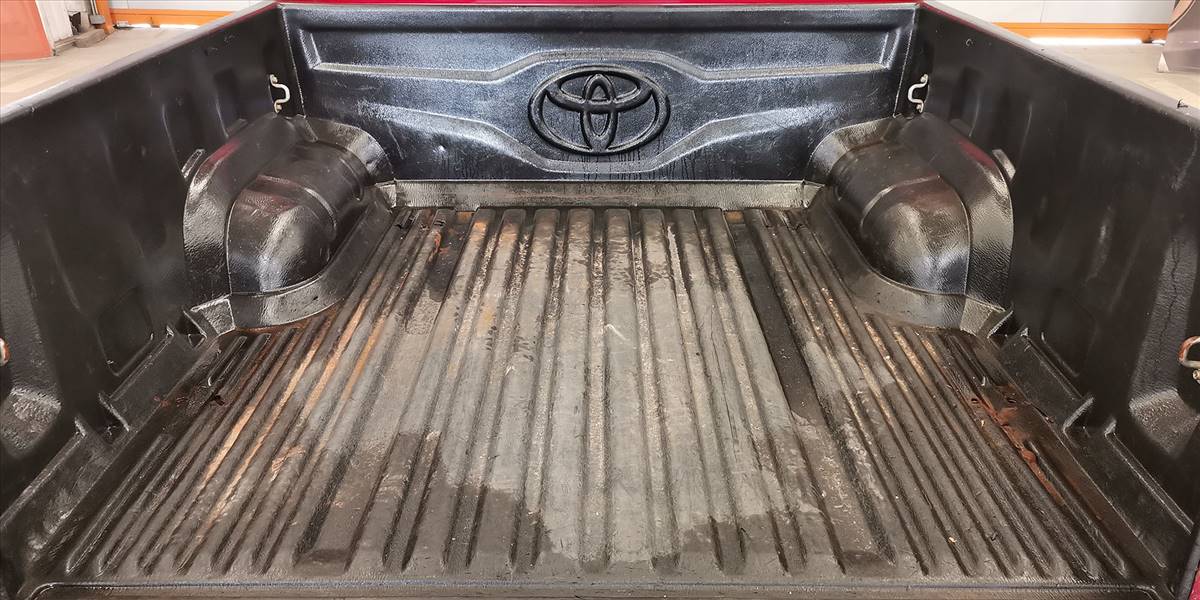 TOYOTA HILUX PICKUP 4P 4X4 2.4 - Imagen 28
