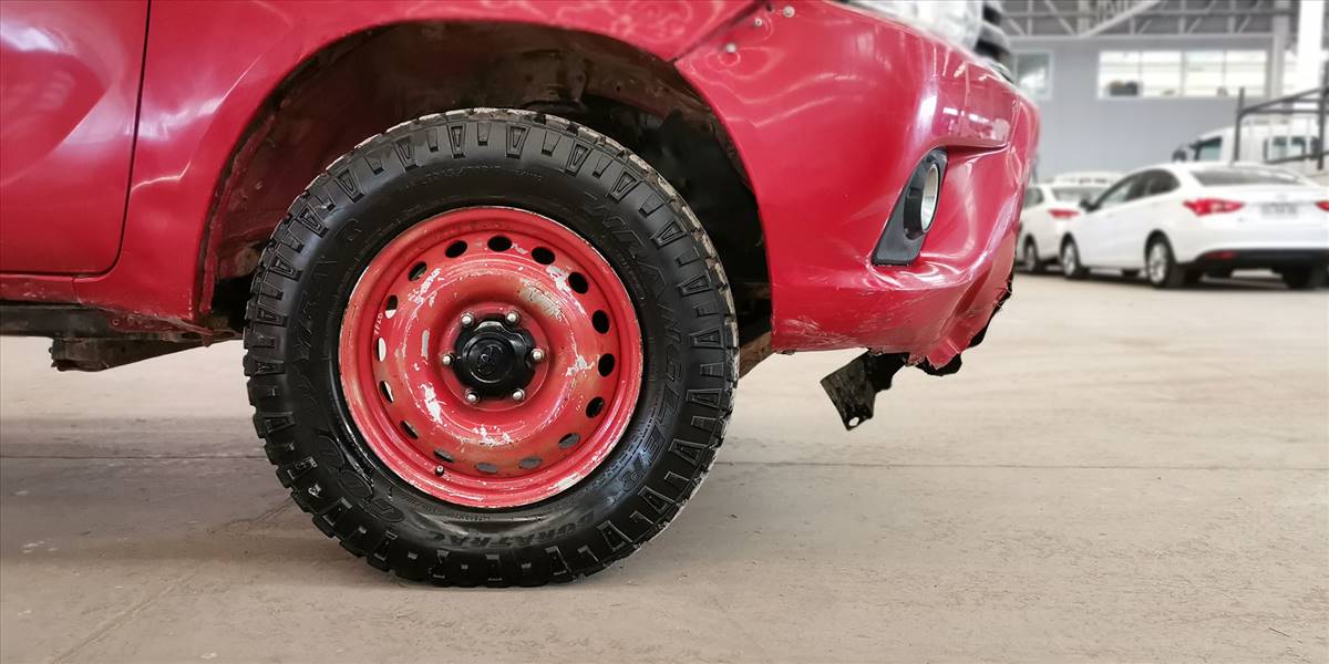 TOYOTA HILUX PICKUP 4P 4X4 2.4 - Imagen 34
