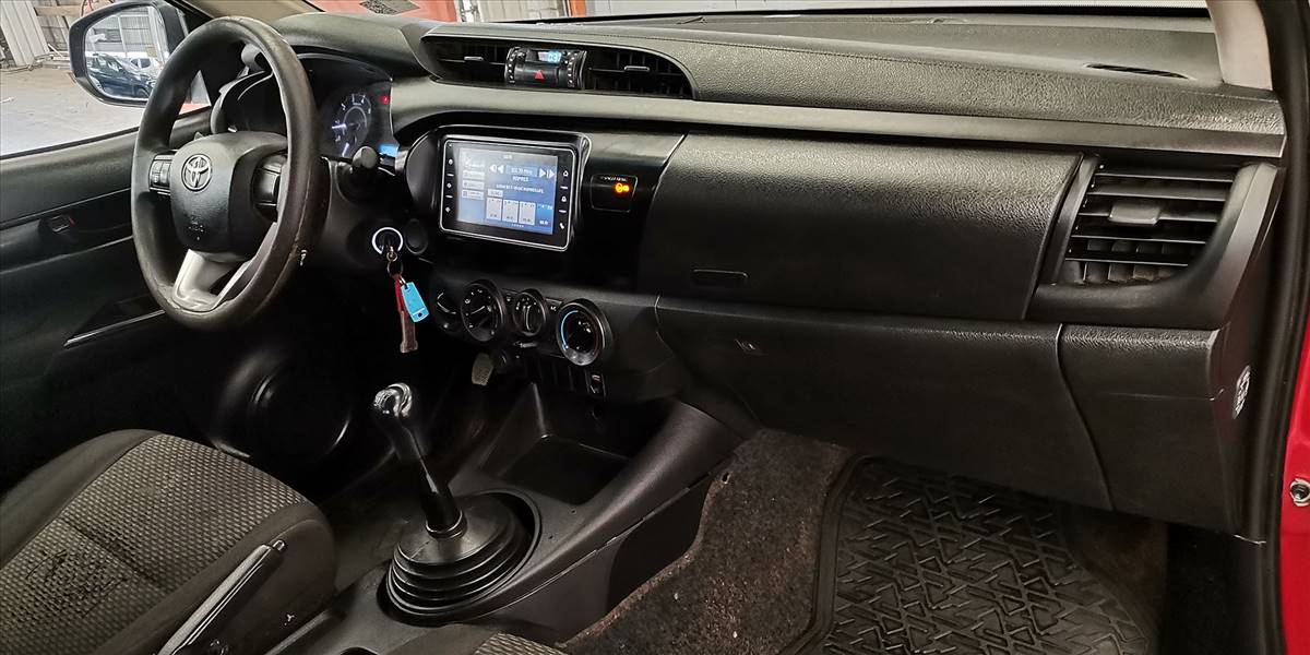 TOYOTA HILUX PICKUP 4P 4X4 2.4 - Imagen 45