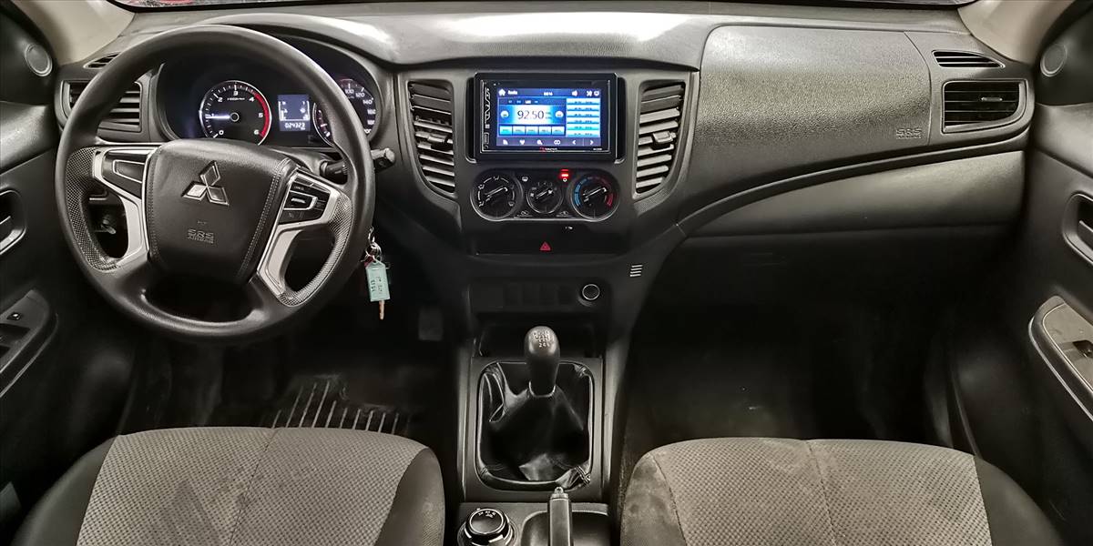 MITSUBISHI L200 KATANA CRT 4X4 2.4 - Imagen 34