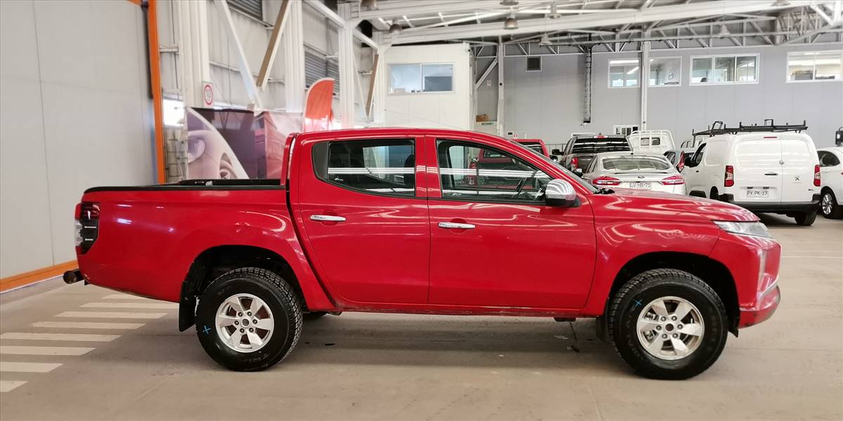 MITSUBISHI L200 KATANA CRT 4X4 2.4 - Imagen 52