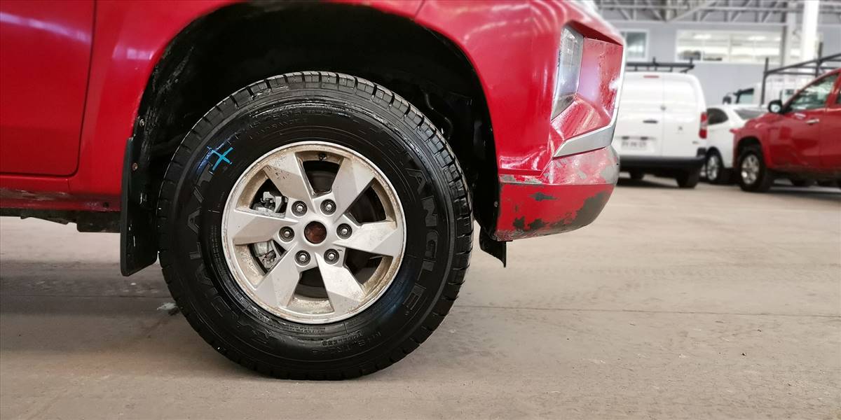 MITSUBISHI L200 KATANA CRT 4X4 2.4 - Imagen 81