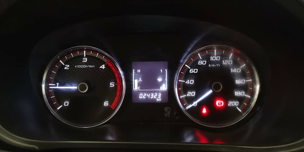 MITSUBISHI L200 KATANA CRT 4X4 2.4 - Imagen 132