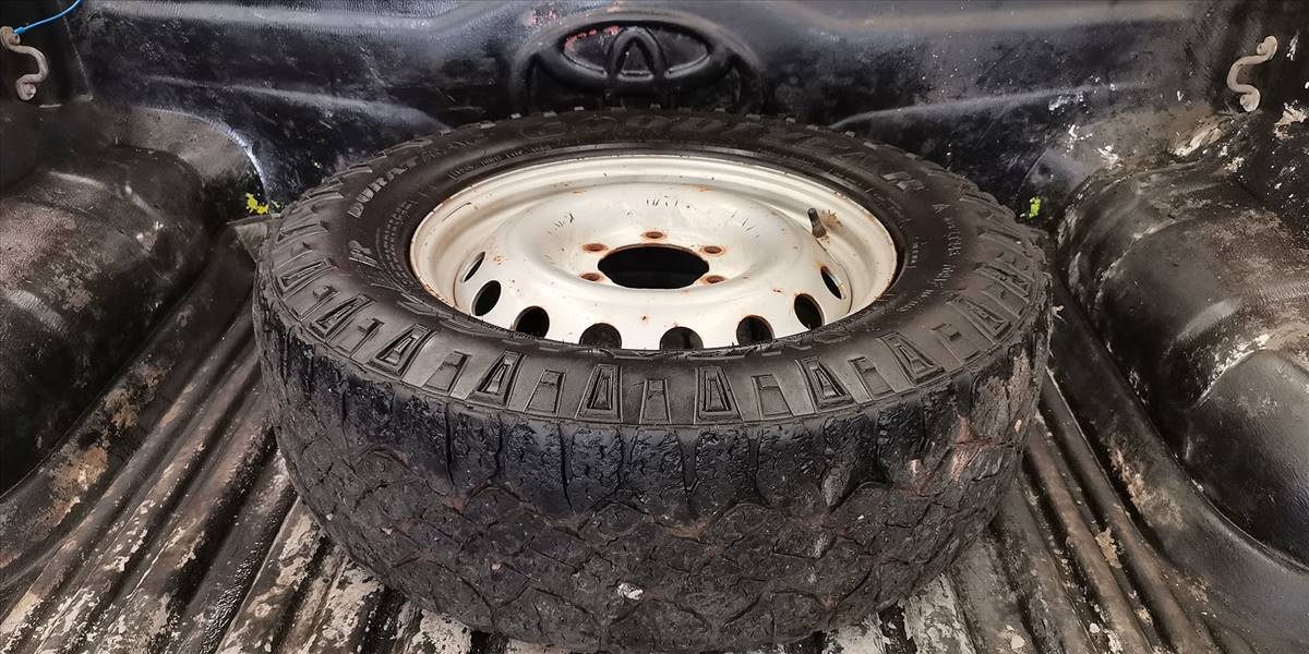 TOYOTA HILUX PICKUP 4P 4X4 2.4 - Imagen 56
