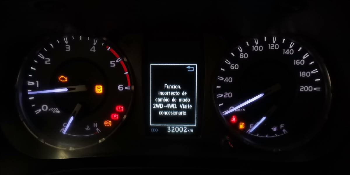 TOYOTA HILUX PICKUP 4P 4X4 2.4 - Imagen 76