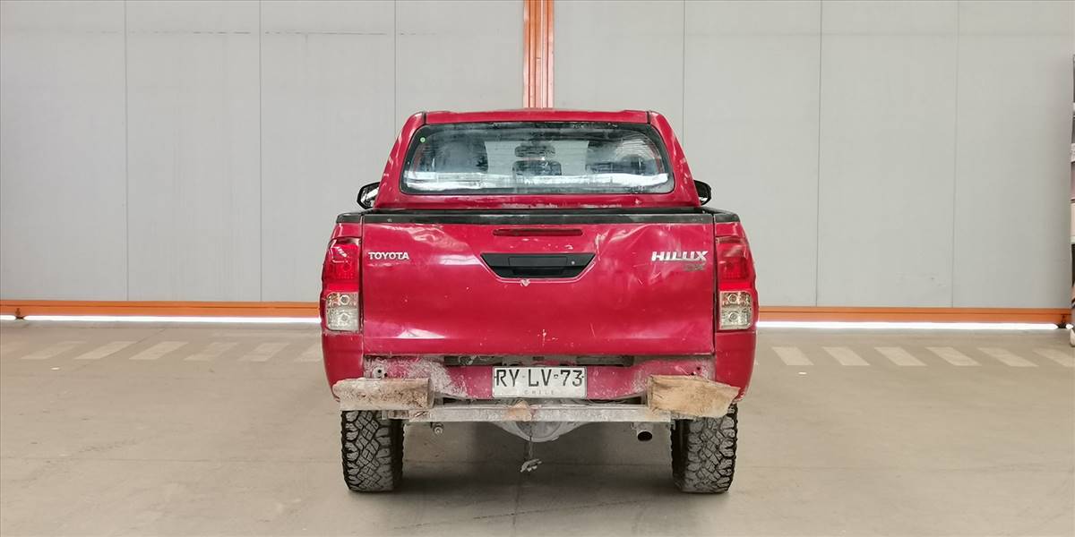 TOYOTA HILUX PICKUP 4P 4X4 2.4 - Imagen 37