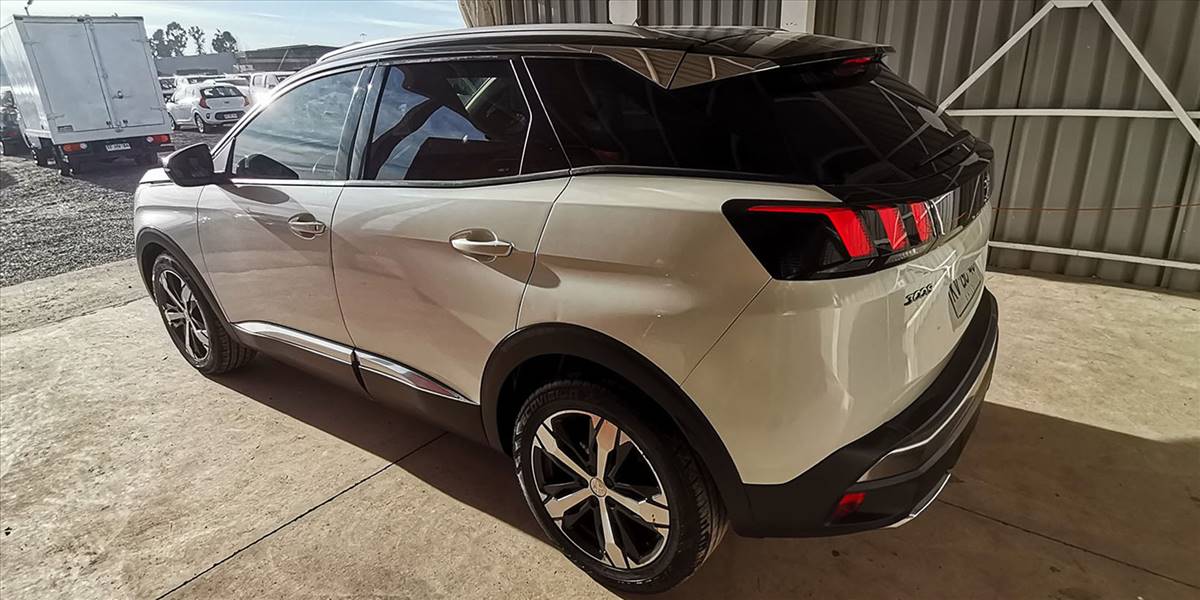 PEUGEOT 3008 ALLURE 1.6 AT - Imagen 29