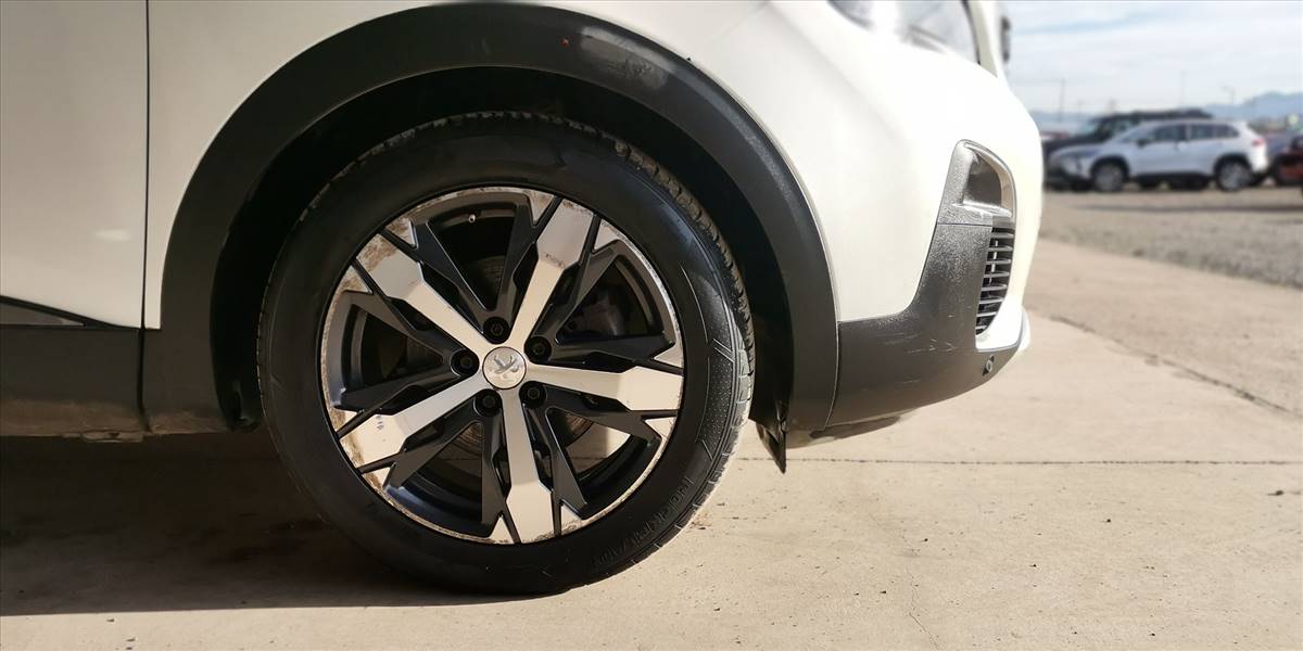 PEUGEOT 3008 ALLURE 1.6 AT - Imagen 51