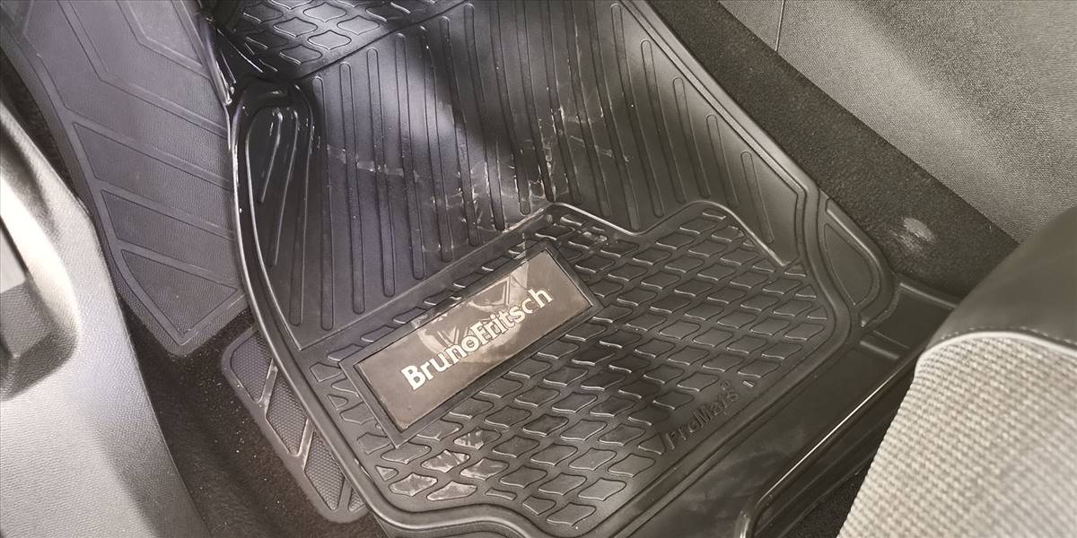 PEUGEOT 3008 ALLURE 1.6 AT - Imagen 85
