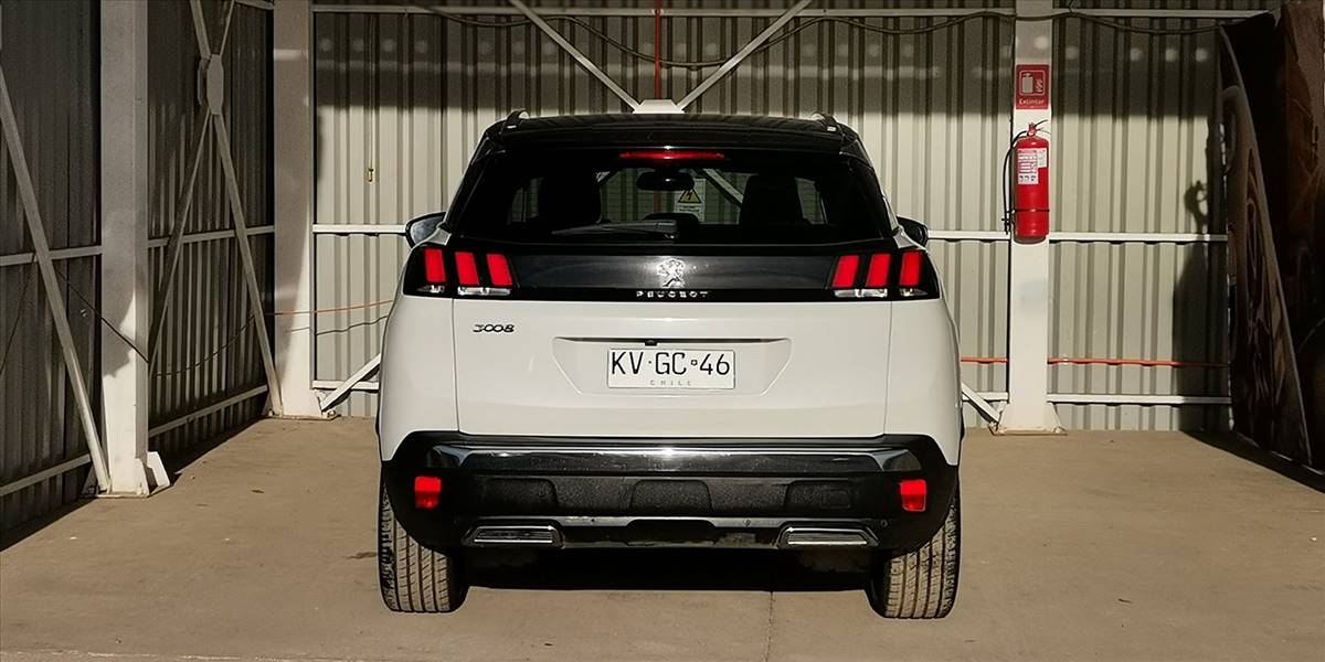 PEUGEOT 3008 ALLURE 1.6 AT - Imagen 35
