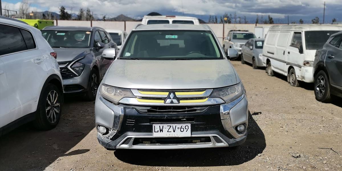 MITSUBISHI OUTLANDER 2.0 AUT - Imagen 17