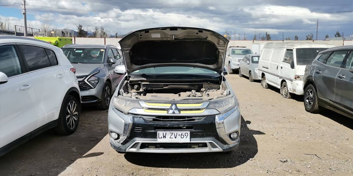 MITSUBISHI OUTLANDER 2.0 AUT - Imagen 20