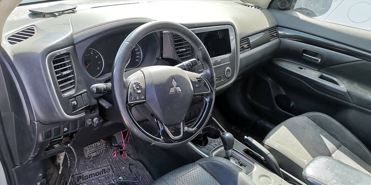 MITSUBISHI OUTLANDER 2.0 AUT - Imagen 32