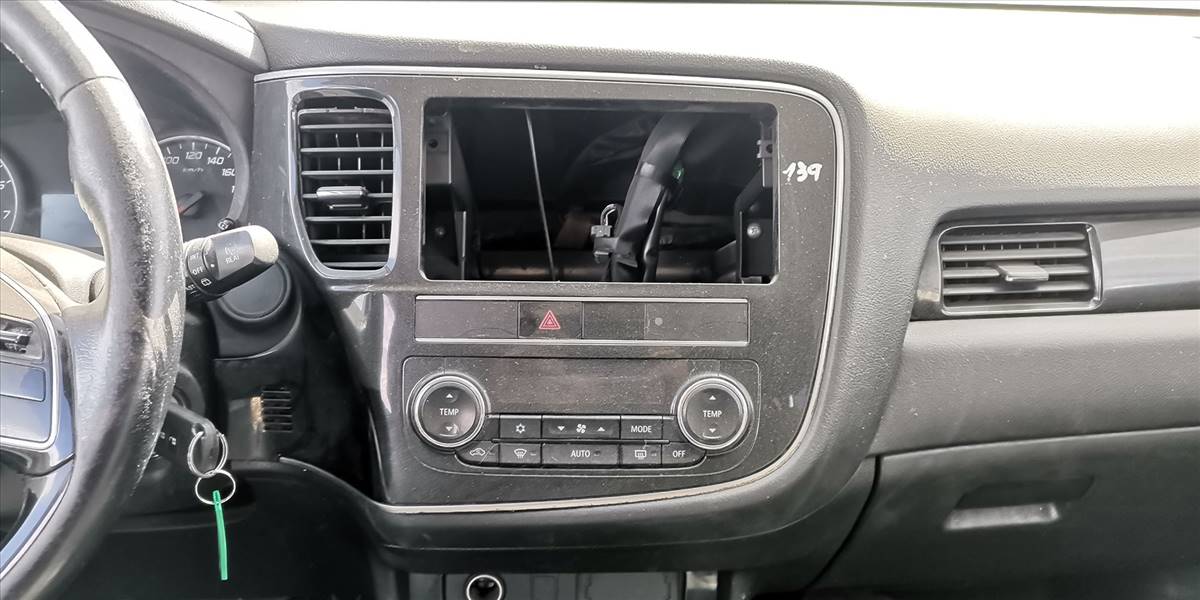 MITSUBISHI OUTLANDER 2.0 AUT - Imagen 35