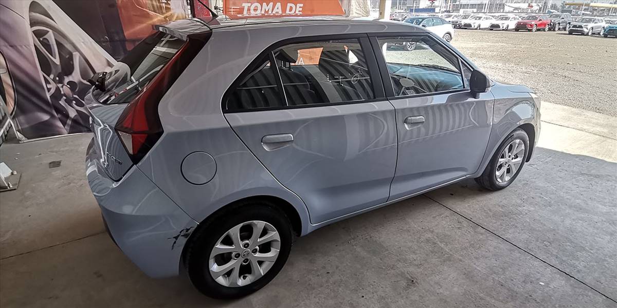 MG 3 HATCH BACK 1.5 AUT - Imagen 11