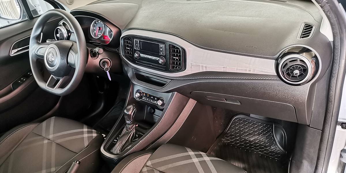 MG 3 HATCH BACK 1.5 AUT - Imagen 22