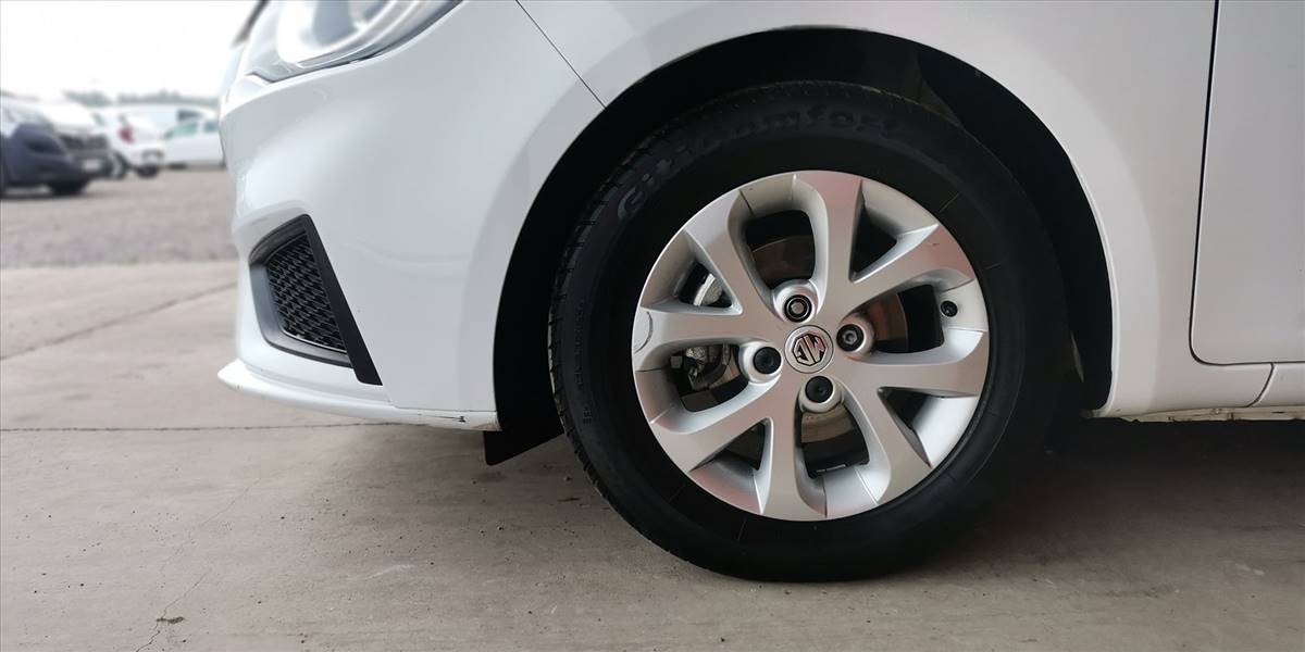 MG 3 HATCH BACK 1.5 AUT - Imagen 17
