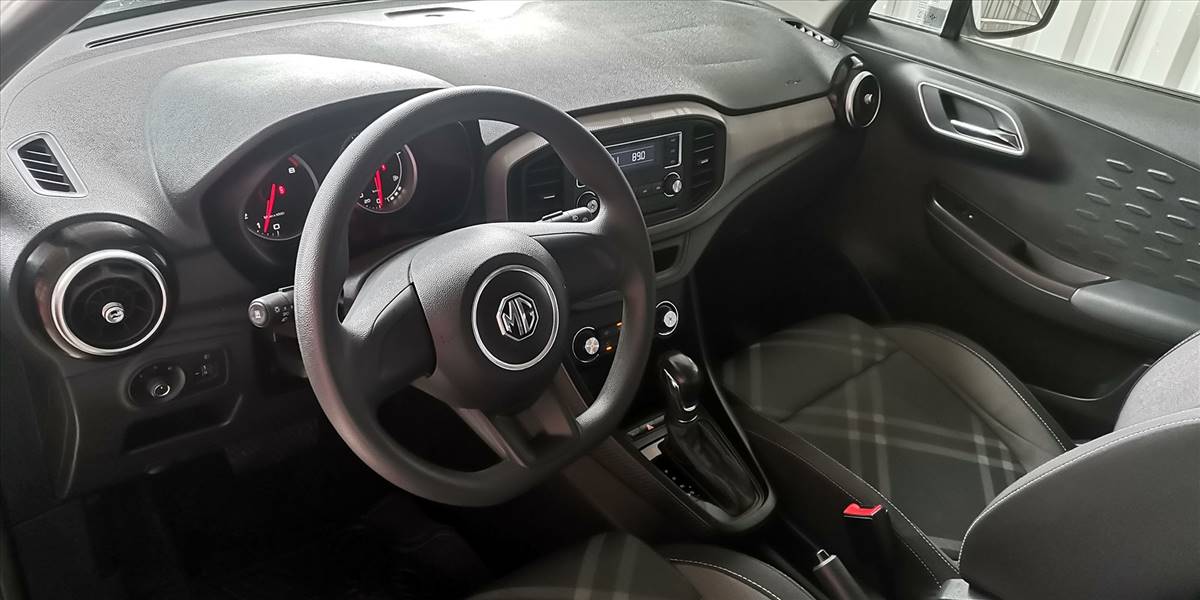 MG 3 HATCH BACK 1.5 AUT - Imagen 21