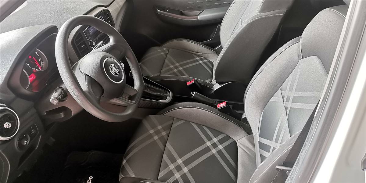 MG 3 HATCH BACK 1.5 AUT - Imagen 25