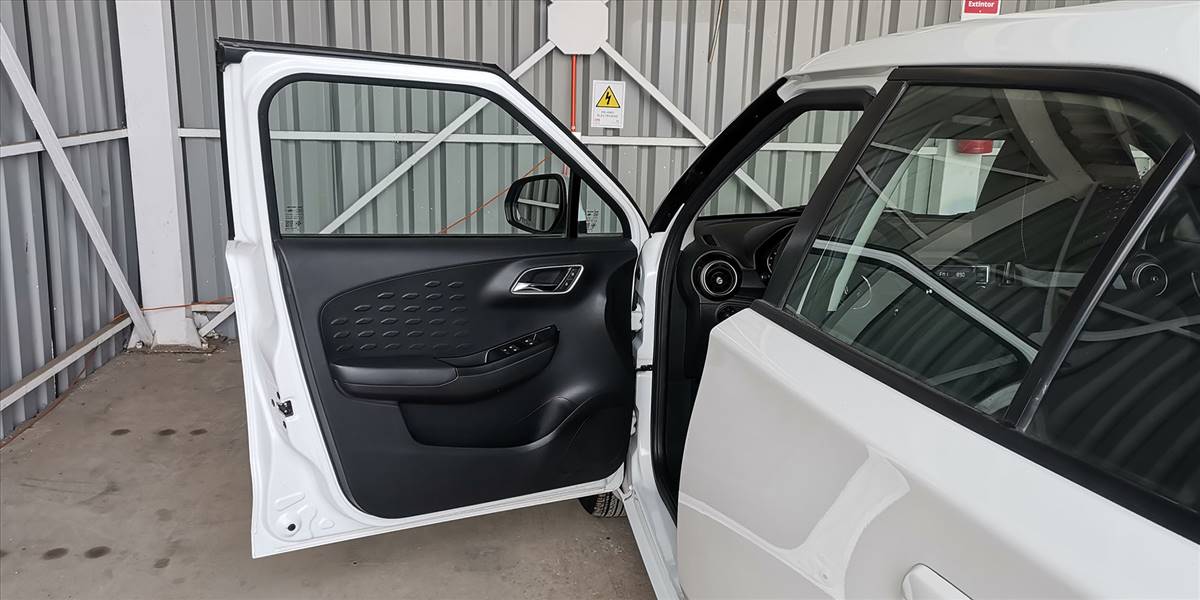 MG 3 HATCH BACK 1.5 AUT - Imagen 27