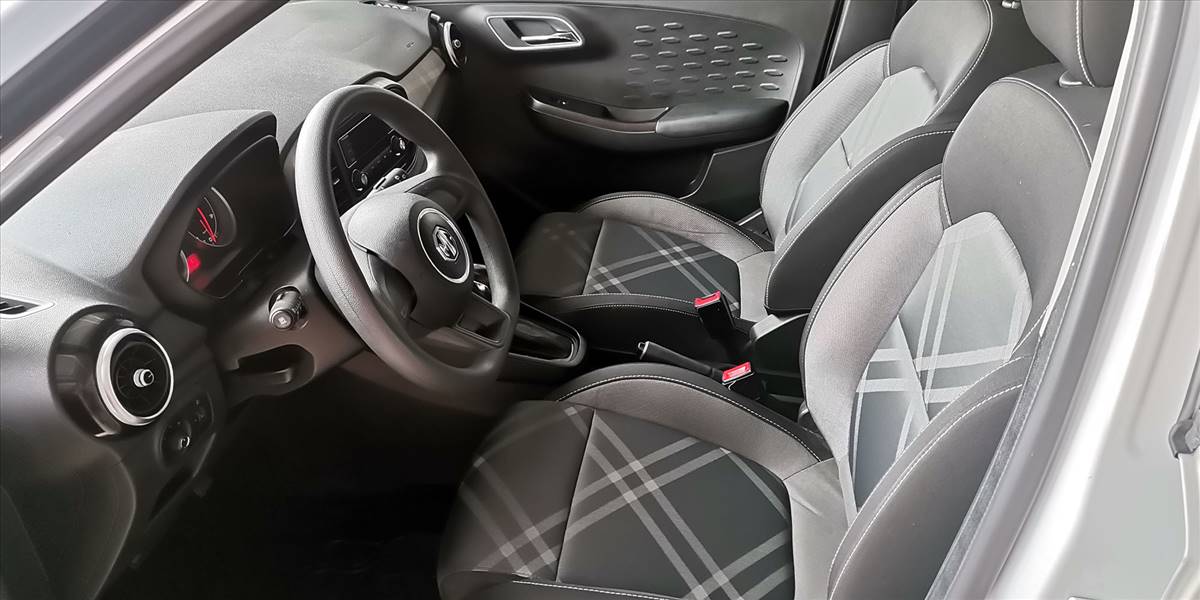 MG 3 HATCH BACK 1.5 AUT - Imagen 73