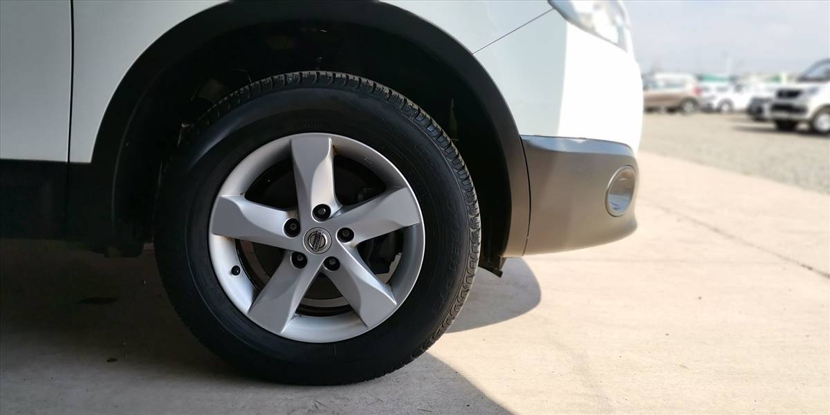 NISSAN QASHQAI 2.0 AUT - Imagen 18