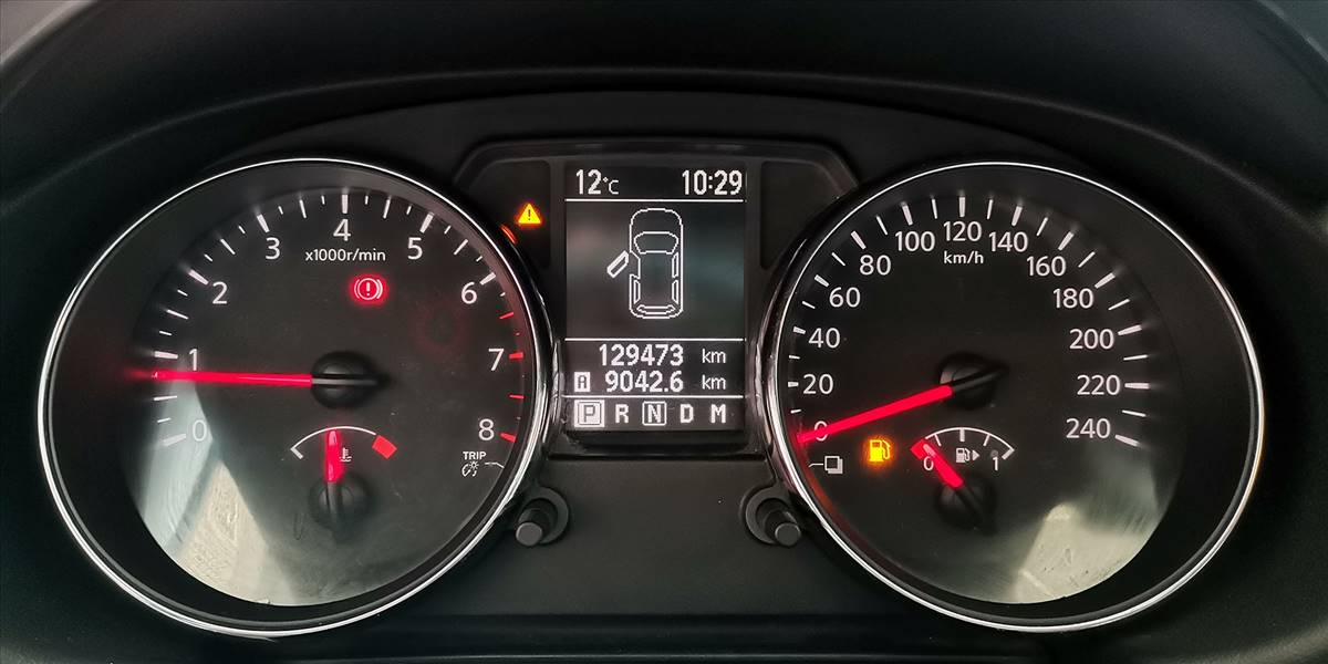 NISSAN QASHQAI 2.0 AUT - Imagen 25