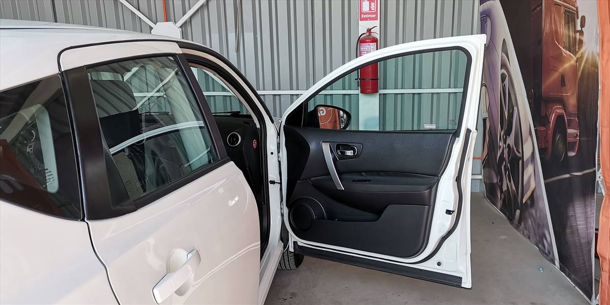 NISSAN QASHQAI 2.0 AUT - Imagen 29