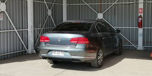 VOLKSWAGEN PASSAT LUXURY 2.0 AUT - Imagen 4