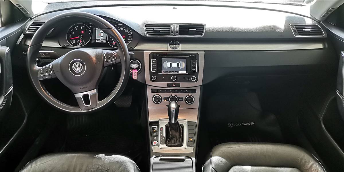 VOLKSWAGEN PASSAT LUXURY 2.0 AUT - Imagen 7