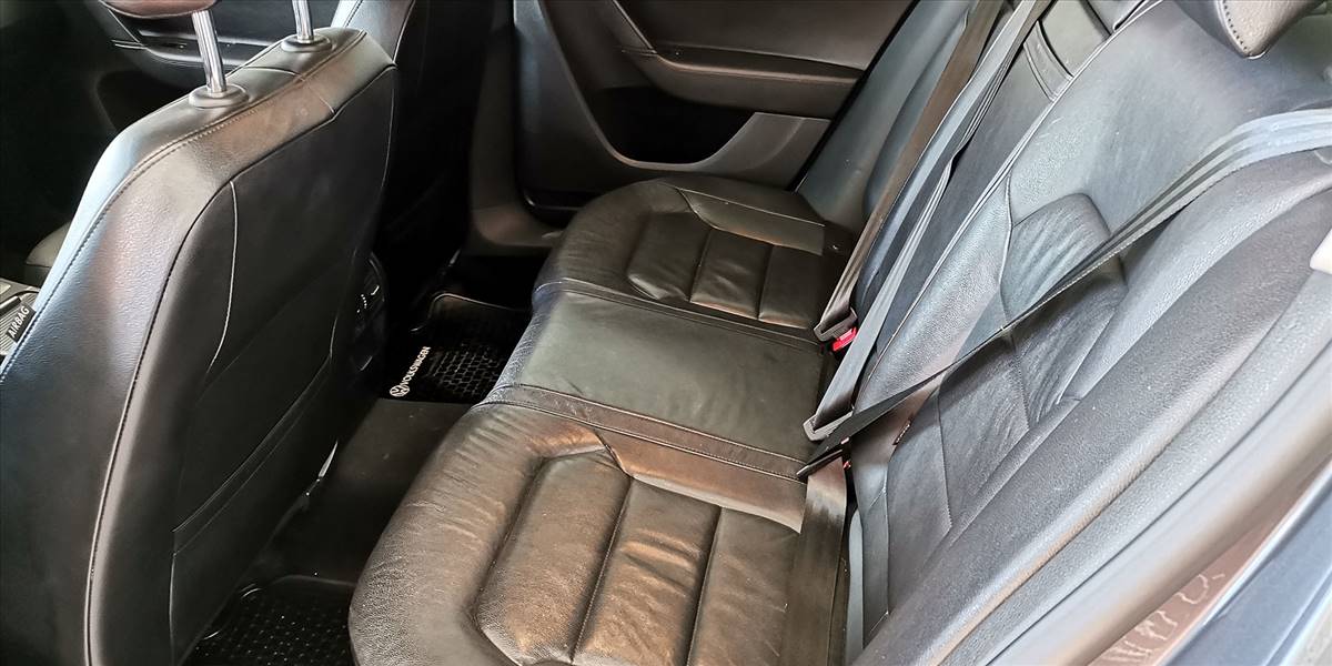 VOLKSWAGEN PASSAT LUXURY 2.0 AUT - Imagen 27