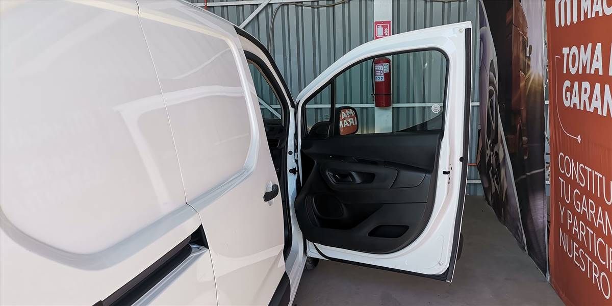 PEUGEOT PARTNER HDI 92 L1 1.6 - Imagen 25
