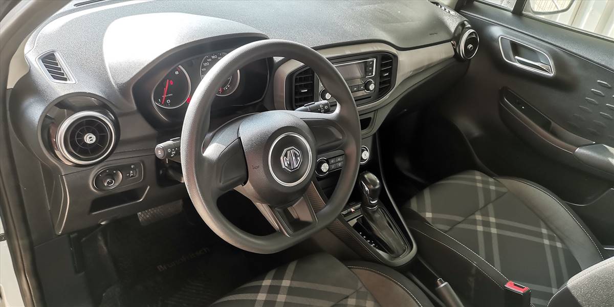 MG 3 HATCH BACK 1.5 AUT - Imagen 21