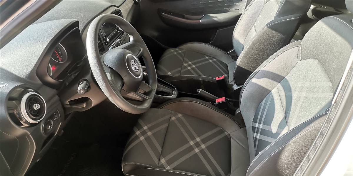 MG 3 HATCH BACK 1.5 AUT - Imagen 25