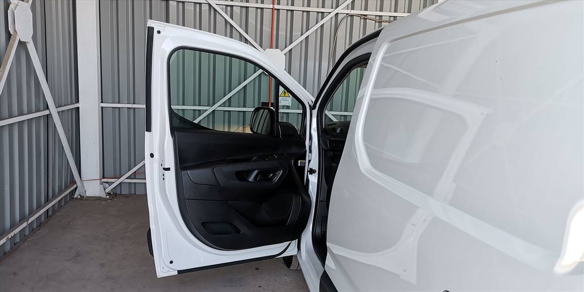 OPEL COMBO 4X2 1.5 - Imagen 22